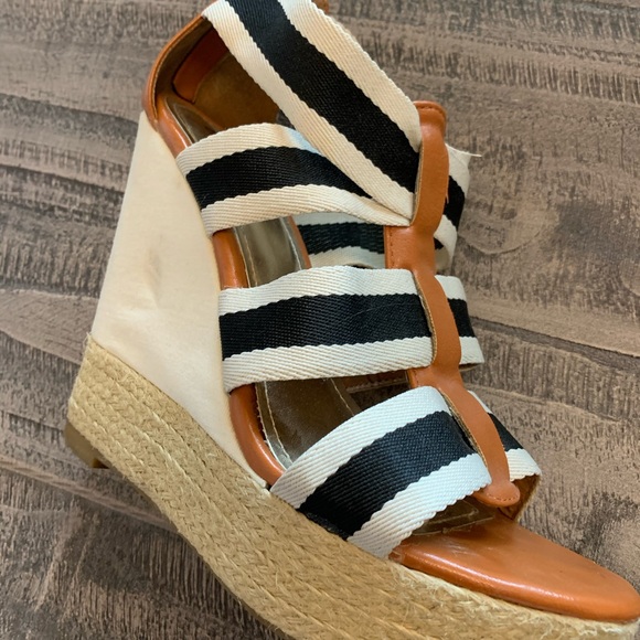 Chunky black white, chestnut colored wedges 7.5 - Picture 3 of 6